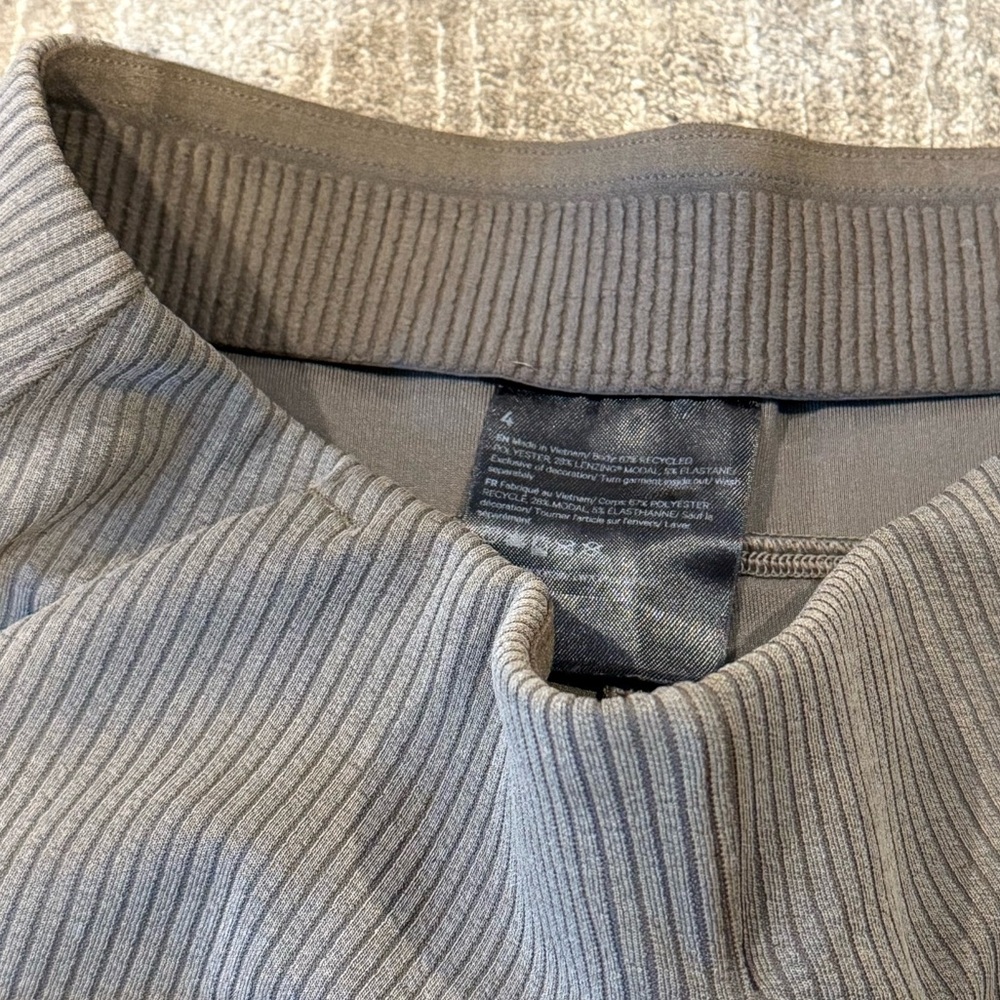 Lululemon Ribbed Set - Picture 5 of 5